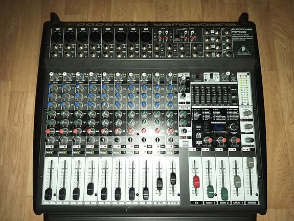 Behringer PMP3000
