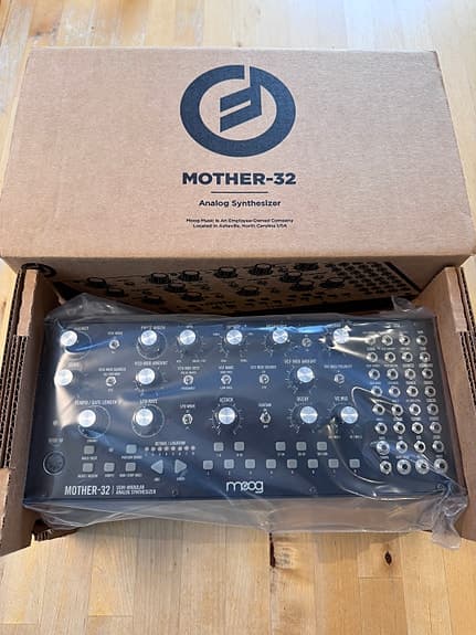 Moog Mother 32 analogisyntikka