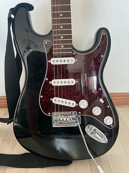 Sähkökitara stratocaster-tyylinen musta - image 2