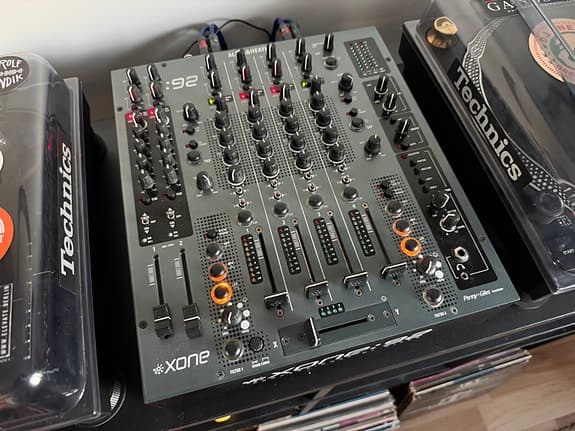 Allen & Heath Xone:92 DJ-mikseri