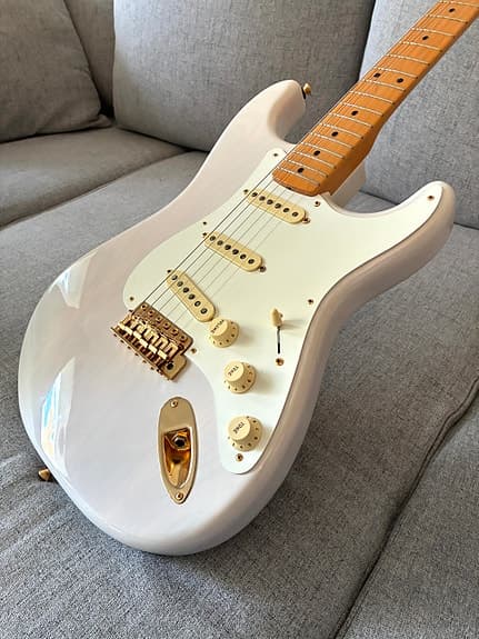 Fender American Original 50s Limited Mary Kay Stratocaster - image 3