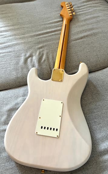 Fender American Original 50s Limited Mary Kay Stratocaster - image 2