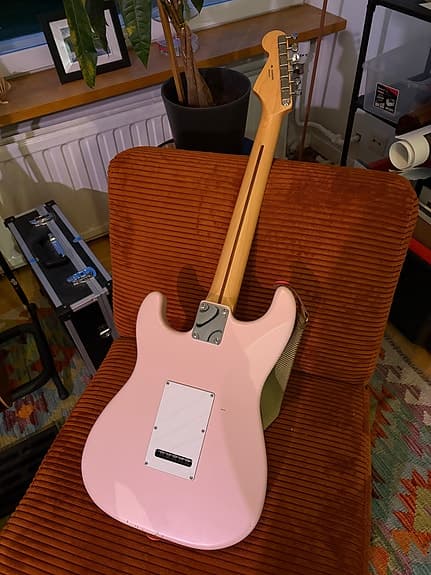 Fender MIJ Junior Collection Stratocaster 2023 Shell Pink - image 3