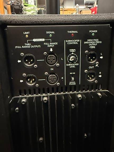 Käytetty Mackie SWA1501 aktiivisubbwoofer - image 2
