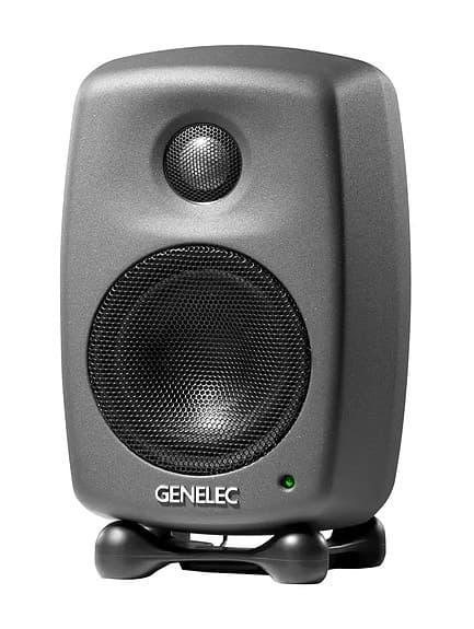 Genelec 8010AP aktiivikaiutinpari antrasiitti