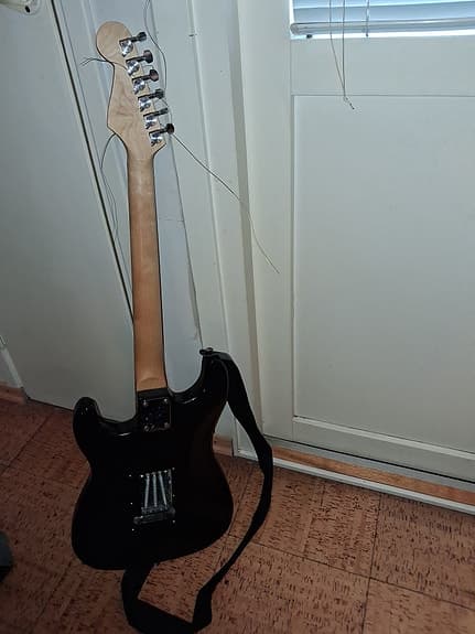 Sähkökitara stratocaster-tyylinen sunburst - image 3