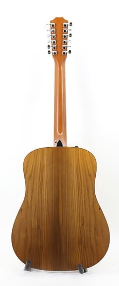 Taylor 150e 12-kielinen elektroakustinen kitara - image 3