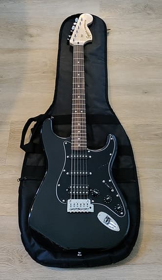 Fender Squier Affinity Series Stratocaster HSS -kitarapaketti - image 2