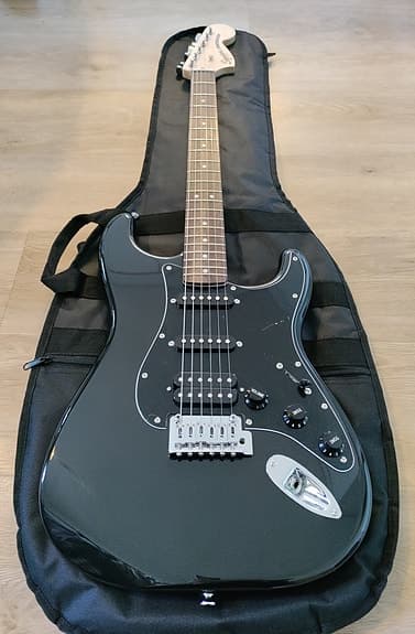 Fender Squier Affinity Series Stratocaster HSS -kitarapaketti - image 3