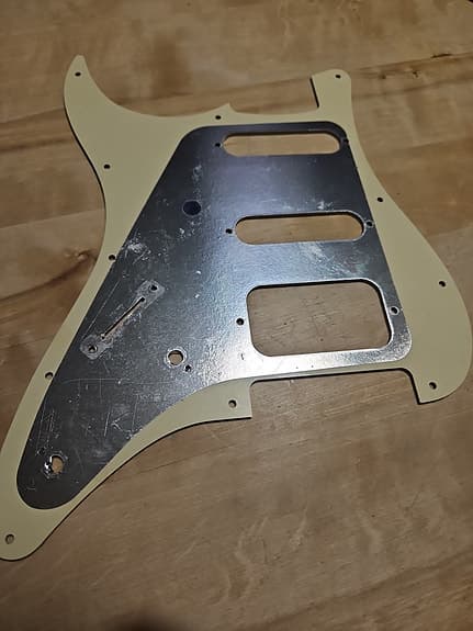 Stratocaster pleksi HSS, vaalea - image 3