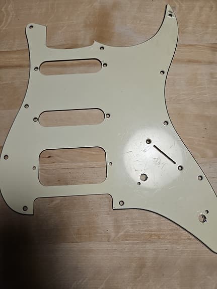 Stratocaster pleksi HSS, vaalea