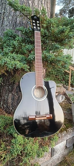 Ortega RCE145 elektroakustinen