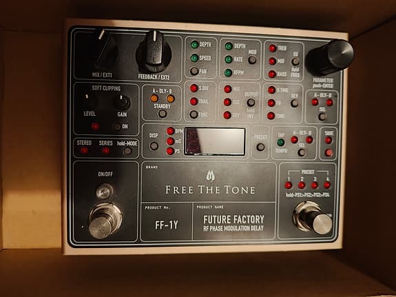 Free The Tone FF-1Y Future Factory kitarapedaali