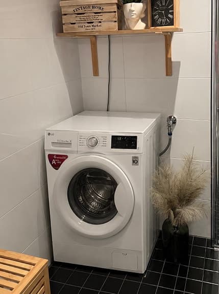 LG-pesukone, 8 kg – erinomainen kunto