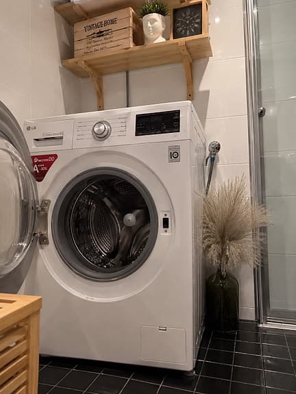 LG-pesukone, 8 kg – erinomainen kunto - image 2