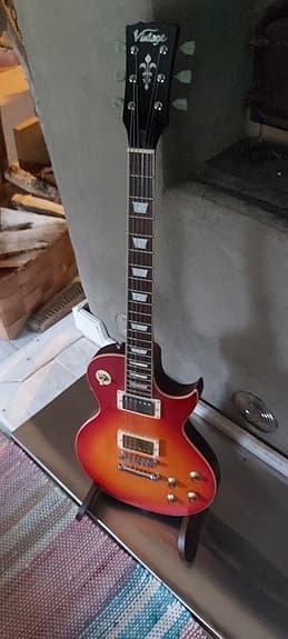 Vintage V100 Les Paul