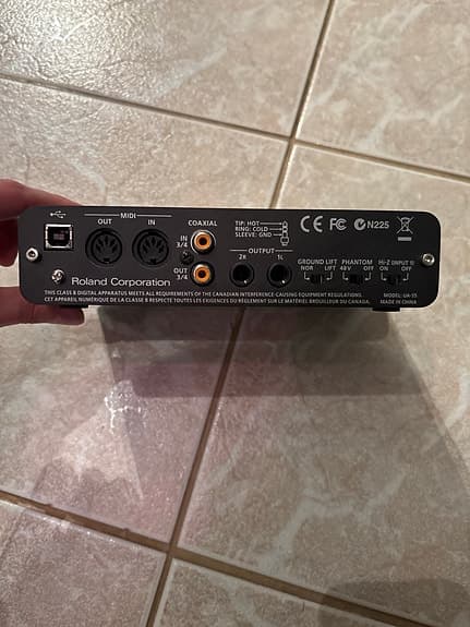 Roland Quad-Capture 2x2 USB audio interface - image 3