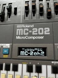 Roland MC-202 MicroComposer med Tubbutec MC-2oh2 uppgradering
