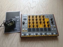 Akai Professional Tom Cat Analog Drum Machine