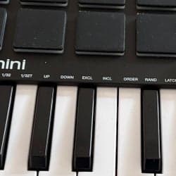 AKAI Professional MPK mini MIDI-controller