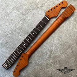Strat electric guitar Roasted Flame rosewood neck 22 fret