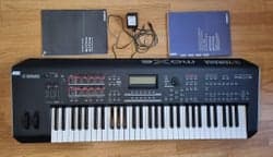 Yamaha MOX6 Synthesizer Workstation