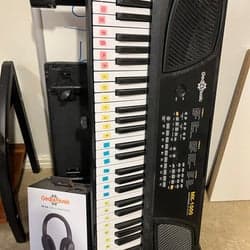 Komplett keyboardpaket för nybörjare (Gear4music MK-1000) – Fint skick