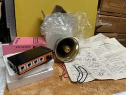 Vintage - analog Biltuta WORTRONIC Synthesizer 81 från 70/80 -talet - komplett.