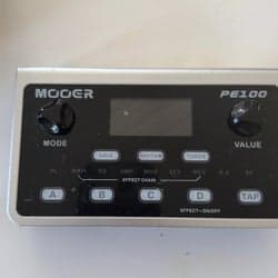 Mooer PE100 multieffektprocessor