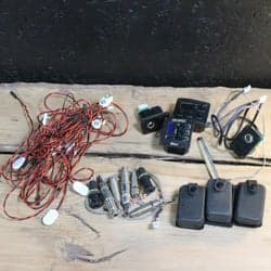 Elektronikkomponenter gitarr ukulele belcat preamp luthier reparation parti 01