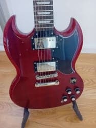 Epiphone G-400 PRO
