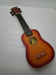 Eagle Instruments Ukulele med fodral