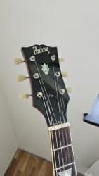 Burrny elgitarr