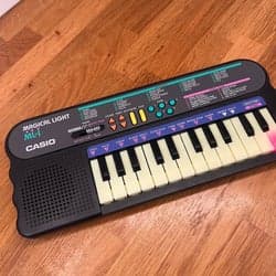 Casio Magical Light ML-1 keyboard