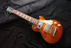 Les Paul 3/4 dels Mini-Elgitarr