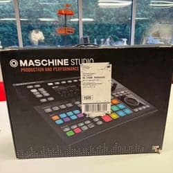 Native Instruments Maschine Studio