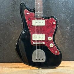 Belle JZ Offset Prototype Relic Black med Fender J Mascis Jazzmaster mic PLEK’d