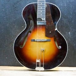 Snygg Svensk handgjord Kohlin Jazz archtop orkester akustisk gitarr Plek'd