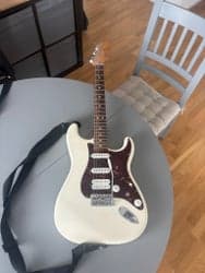 Fender Deluxe Lone Star Stratocaster – Arctic White – Made in Mexico