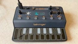 Behringer JT-4000 Micro Hybrid Synthesizer