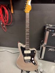 Larry Carlton J3 Silver Jazzmaster