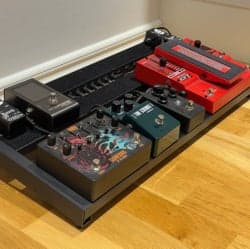 Gitarrpedalbord med effektpedaler
