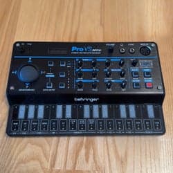Behringer Pro VS Mini Hybrid Vector Synthesizer