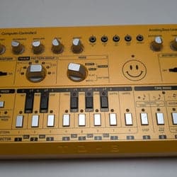 Behringer TD-3 Analog Bass Line Synthesizer