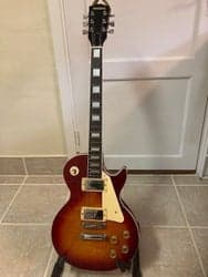 Takeharu Les Paul - elgitarr med hardcase