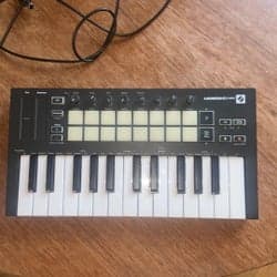Novation Launchkey Mini MIDI-keyboard