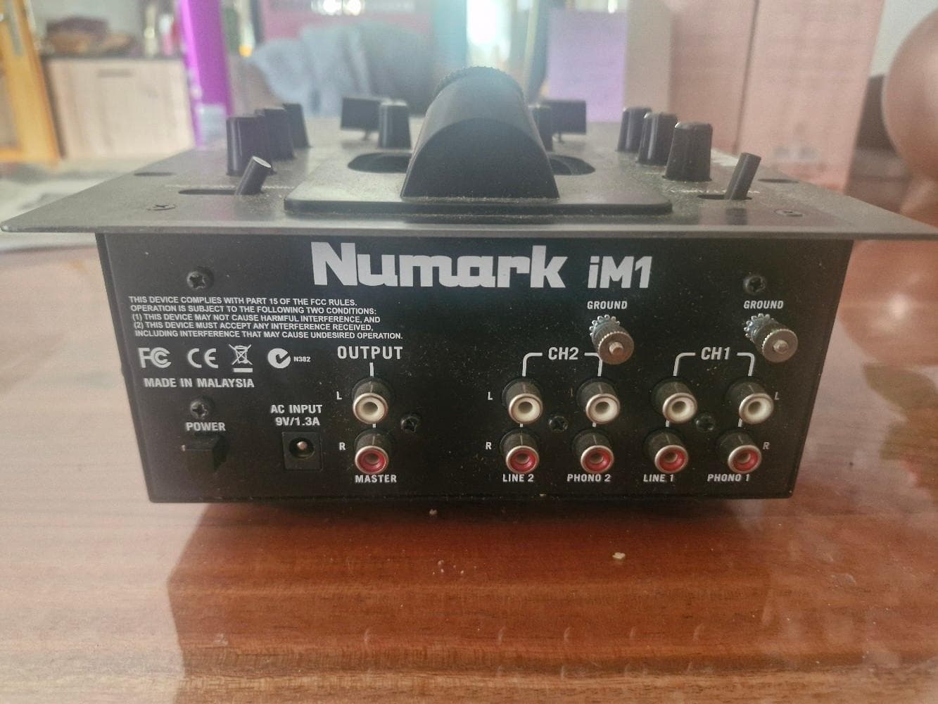 Numark iM1 DJ-Mixer mit iPod Dock - Top Zusta