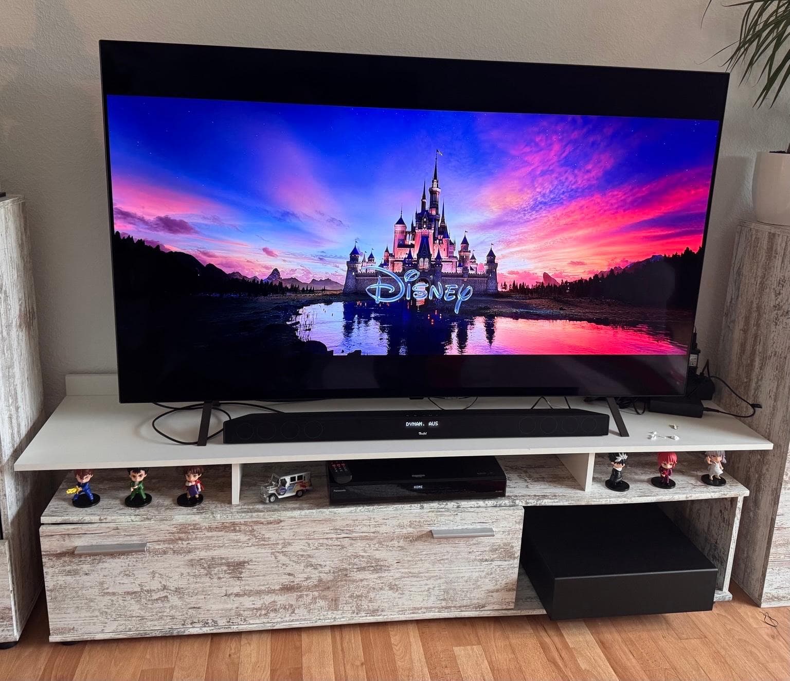 LG OLED Fernseher + Soundbox