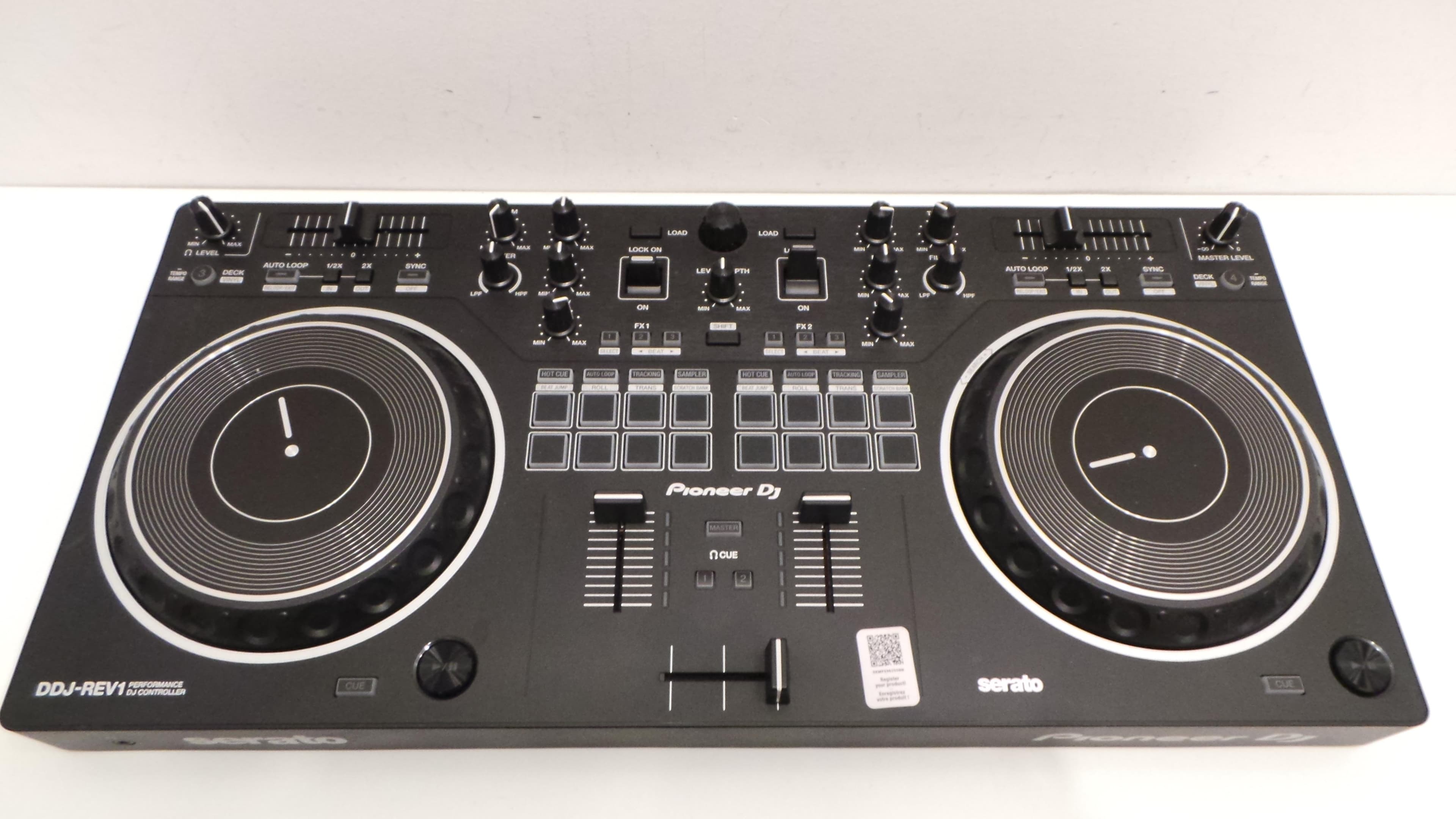 Pioneer DDJ-REV1 DJ Controller