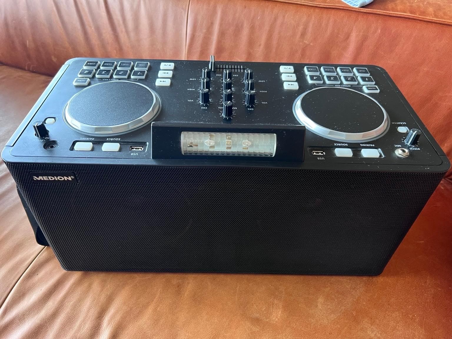 Medion Partylautsprecher mit DJ Controller